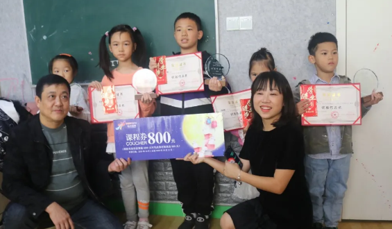 第八屆“南北特石鼓牌酥薄月”中秋文化節(jié)繽紛鳥兒童繪