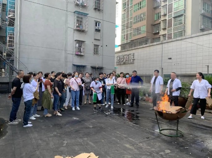 衡陽市南北特食品有限公司開展《安全生產(chǎn)》、《消防安