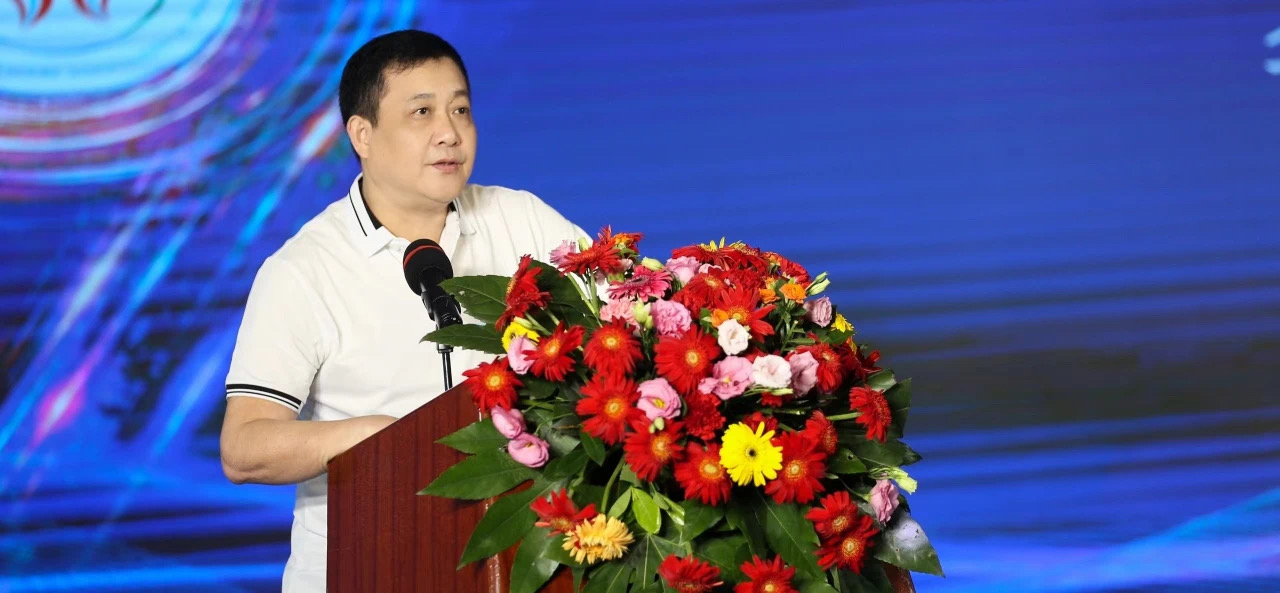 “華”彩人生，“酥”香永恒：魯振華的匠心傳奇