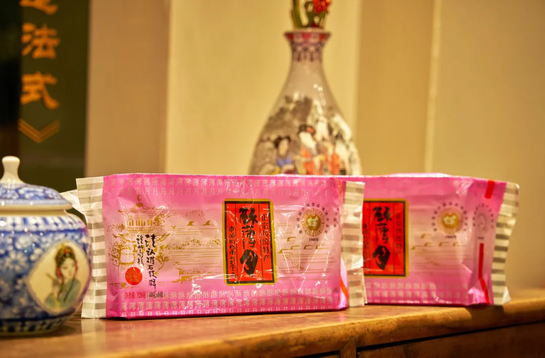 餅香月圓，正當“食”｜南北特酥薄月，中秋佳節(jié)必備佳